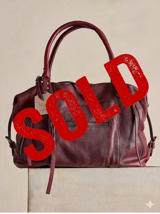 Free People Handbags - 1219. FREE PEOPLE Emerson leather bag in Red Rock/Wine NWT (with discoloration)